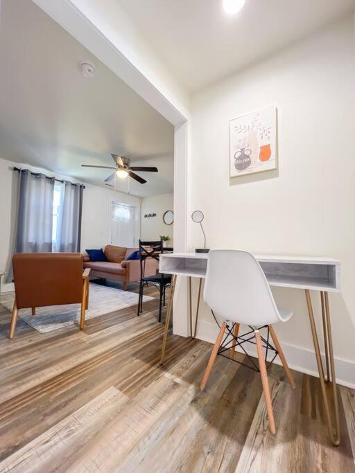 Apartmán 2Br Cedar Lane Road Retreat At Swamp Rabbit Trail! Greenville Exteriér fotografie